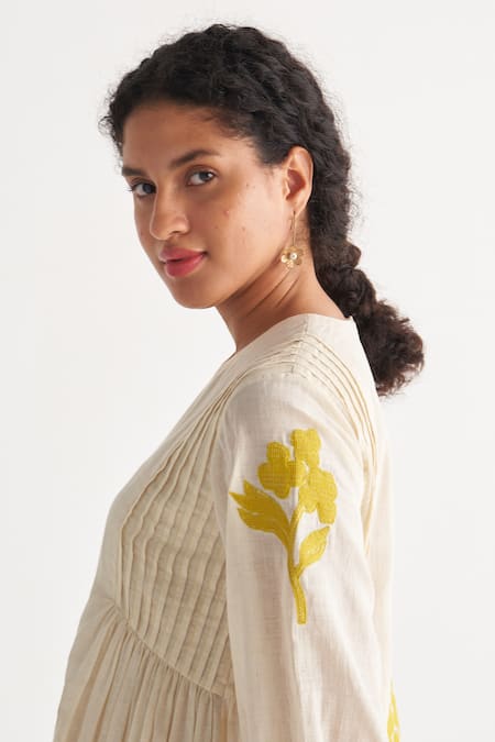 Shivani Bhargava_Off White Cotton Applique, Embroidery Round Neck Cross Stitch Top And Pant Set _Online_at_Aza_Fashions