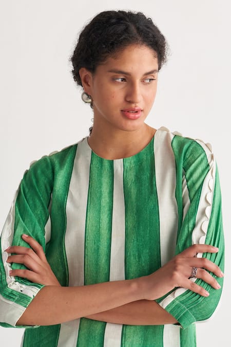 Shivani Bhargava_Green Cotton, Linen Round Neck Striped Digital Print Kurta And Flared Pant Set _at_Aza_Fashions