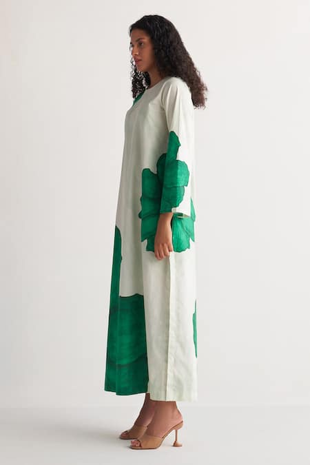 Buy Shivani Bhargava Green Cotton Embroidery Round Neck Bloom Floral Print Long Kurta Online at Aza Fashions Buy_Shivani Bhargava_Green Cotton Embroidery Round Neck Bloom Floral Print Long Kurta _Online_at_Aza_Fashions