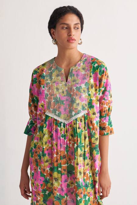 Shivani Bhargava_Multi Color Cotton Embroidery Split V-neck Gardenia Floral Digital Print Kurta _Online_at_Aza_Fashions