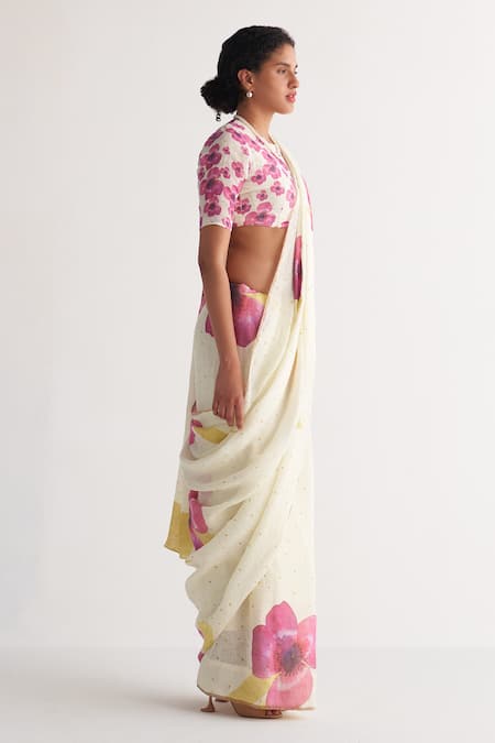 Shivani Bhargava_Ivory Cotton, Linen Round Neck Hand Drawn Floral Pattern Saree With Blouse _Online_at_Aza_Fashions