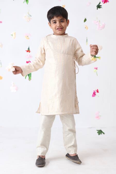 Shop_JILMIL DREAMWEAR_Off White Cotton Stripe Pattern Kurta And Pant Set _Online_at_Aza_Fashions