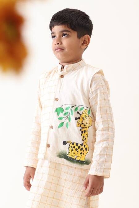 JILMIL DREAMWEAR_Off White Cotton Embroidery Hand Painted Waistcoat _Online_at_Aza_Fashions