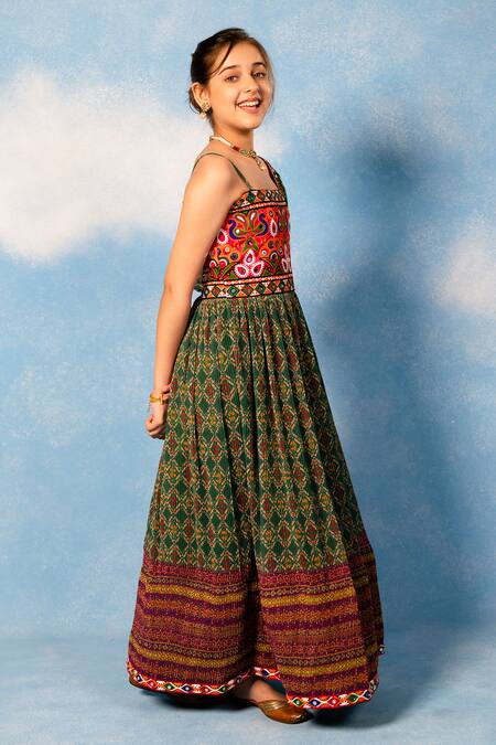 Shop JILMIL DREAMWEAR Green Cotton Embroidery Diamond Floral Print Dress Online at Aza Fashions Shop_JILMIL DREAMWEAR_Green Cotton Embroidery Diamond Floral Print Dress _Online_at_Aza_Fashions