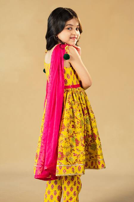 Shop JILMIL DREAMWEAR Yellow Cotton, Chiffon Pom-poms, Sequins Japuri Floral Print Anarkali Set at Aza Fashions Shop_JILMIL DREAMWEAR_Yellow Cotton, Chiffon Pom-poms, Sequins Japuri Floral Print Anarkali Set _at_Aza_Fashions