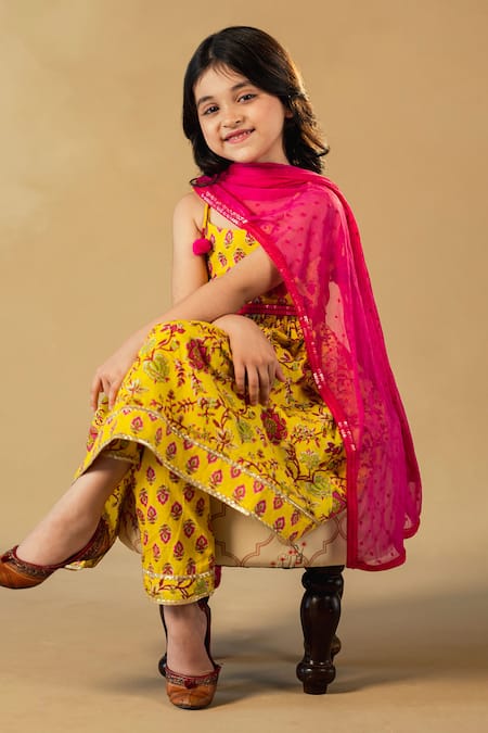 Shop JILMIL DREAMWEAR Yellow Cotton, Chiffon Pom-poms, Sequins Japuri Floral Print Anarkali Set Online at Aza Fashions Shop_JILMIL DREAMWEAR_Yellow Cotton, Chiffon Pom-poms, Sequins Japuri Floral Print Anarkali Set _Online_at_Aza_Fashions