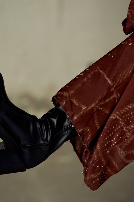 Buy Srota By Srishti Aggarwal Brown Mulberry Silk Printed Abstract Chari Palazzo Online at Aza Fashions Buy_Srota By Srishti Aggarwal_Brown Mulberry Silk Printed Abstract Chari Palazzo_Online_at_Aza_Fashions