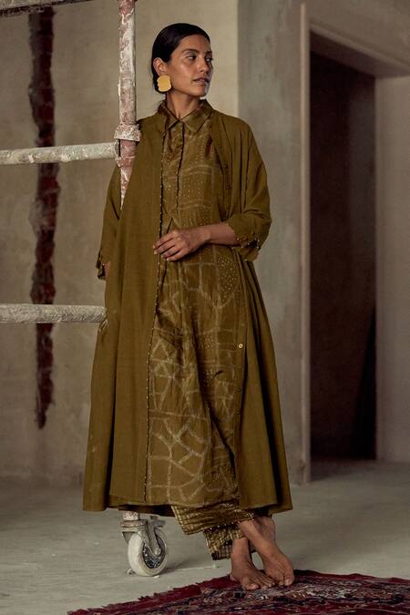 Srota By Srishti Aggarwal Green Matka/mulberry Silk Printed Abstract Manyu Kurta Set With Wouri Jacket