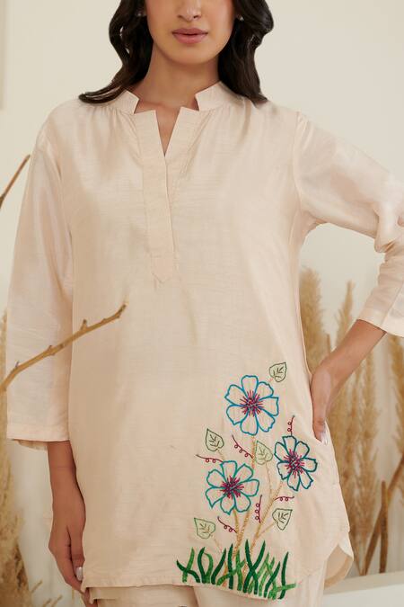 Label Flamingo By Vrinda Ivory Silk Cut Work, Pearls Placement Floral Bloom Embroidered Shirt With Pant Online at Aza Fashions Label Flamingo By Vrinda_Ivory Silk Cut Work, Pearls Placement Floral Bloom Embroidered Shirt With Pant _Online_at_Aza_Fashions