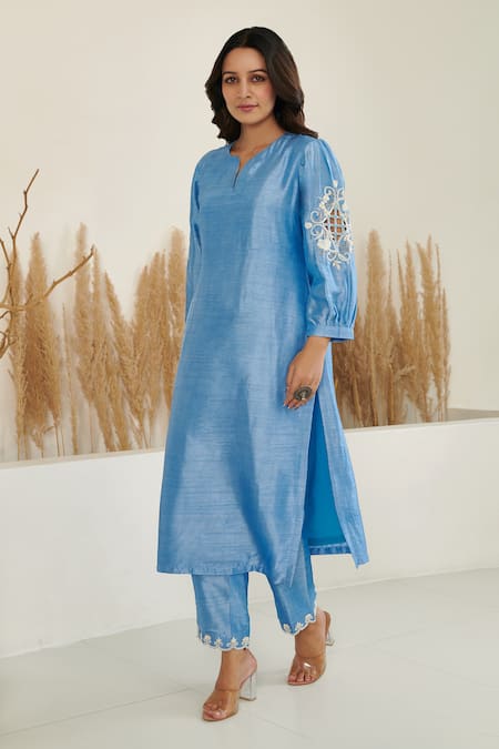 Label Flamingo By Vrinda Blue Silk Pearls, Beads V-neck Placement Embroidered Kurta With Pant Online at Aza Fashions Label Flamingo By Vrinda_Blue Silk Pearls, Beads V-neck Placement Embroidered Kurta With Pant _Online_at_Aza_Fashions