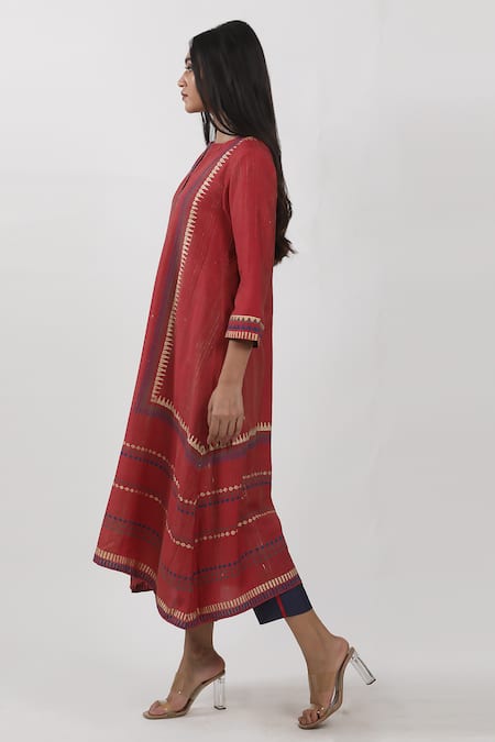 Shop_Krishna Mehta_Red Modal V-neck Hand Brush Print Asymmetric Tunic _Online_at_Aza_Fashions