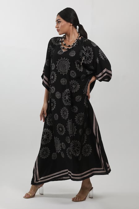 Shop_Krishna Mehta_Black Modal Embroidery V-neck Block Print Kaftan _Online_at_Aza_Fashions