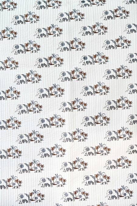 Jaipur Gate White Muslin Printed Mother Elephant Hand Playmat at Aza Fashions Jaipur Gate_White Muslin Printed Mother Elephant Hand Playmat_at_Aza_Fashions