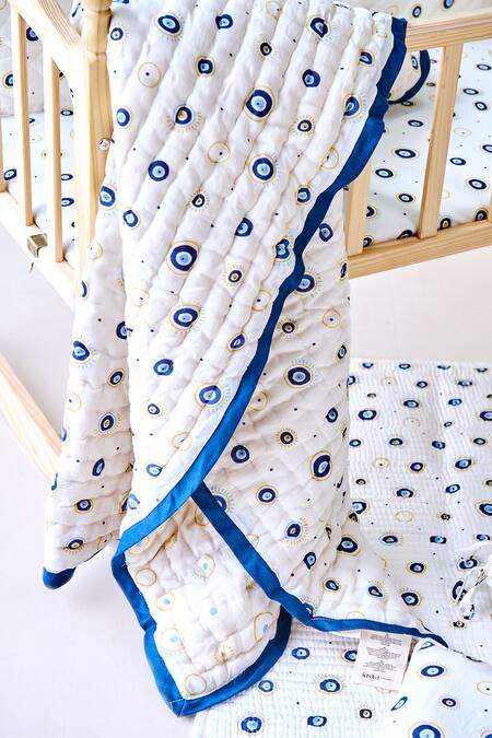 Buy_Jaipur Gate_White Muslin Printed Evil Eye Hand Baby Cot Set
