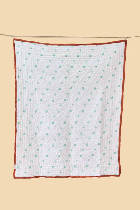 Buy Jaipur Gate White Muslin Printed Flamingo And Leaves Baby Razai Online at Aza Fashions Buy_Jaipur Gate_White Muslin Printed Flamingo And Leaves Baby Razai_Online_at_Aza_Fashions