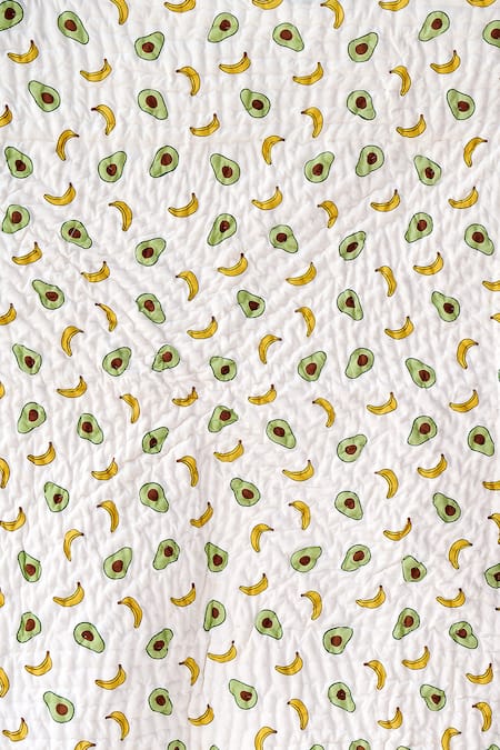 Jaipur Gate White Muslin Printed Avocado And Banana Baby Razai at Aza Fashions Jaipur Gate_White Muslin Printed Avocado And Banana Baby Razai_at_Aza_Fashions