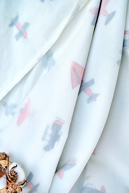Buy Jaipur Gate White Muslin Printed Jet Plane Baby Dohar Online at Aza Fashions Buy_Jaipur Gate_White Muslin Printed Jet Plane Baby Dohar_Online_at_Aza_Fashions