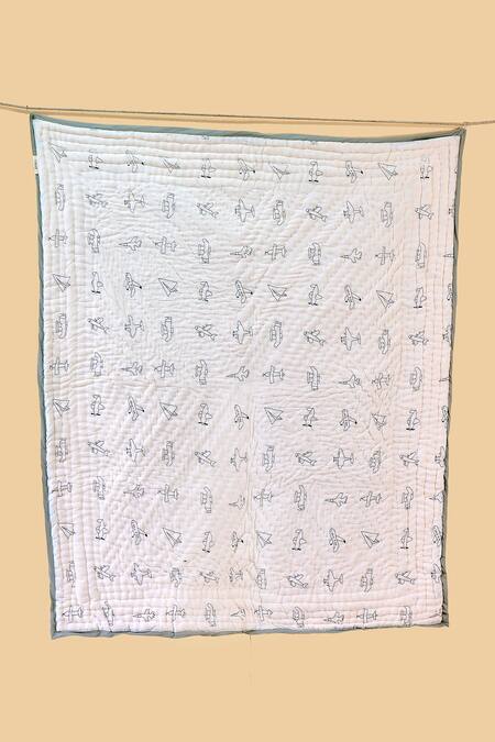 Shop Jaipur Gate White Muslin Printed Jet Plane Baby Razai at Aza Fashions Shop_Jaipur Gate_White Muslin Printed Jet Plane Baby Razai_at_Aza_Fashions
