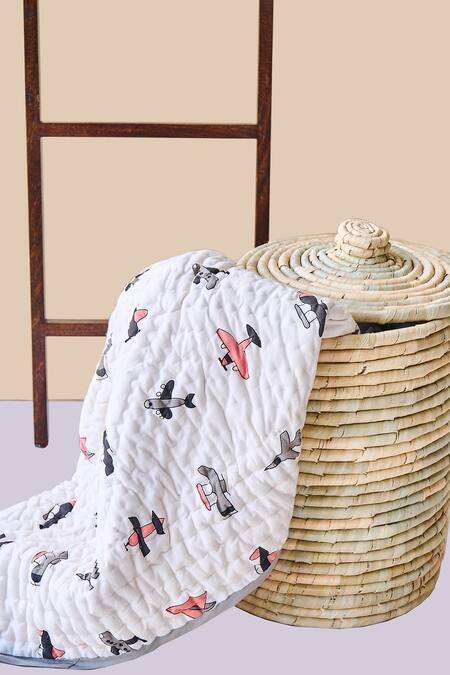 Buy Jaipur Gate White Muslin Printed Jet Plane Baby Razai Online at Aza Fashions Buy_Jaipur Gate_White Muslin Printed Jet Plane Baby Razai_Online_at_Aza_Fashions