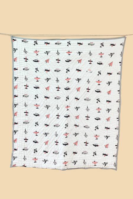 Shop Jaipur Gate White Muslin Printed Jet Plane Baby Razai Online at Aza Fashions Shop_Jaipur Gate_White Muslin Printed Jet Plane Baby Razai_Online_at_Aza_Fashions