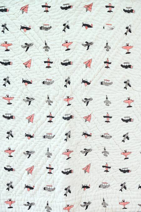 Buy Jaipur Gate White Muslin Printed Jet Plane Baby Razai Buy_Jaipur Gate_White Muslin Printed Jet Plane Baby Razai
