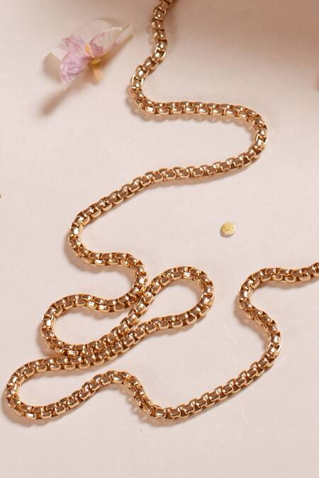 Amyra Gold Embroidery, Sequins Elan Zari Clutch at Aza Fashions Amyra_Gold Embroidery, Sequins Elan Zari Clutch _at_Aza_Fashions