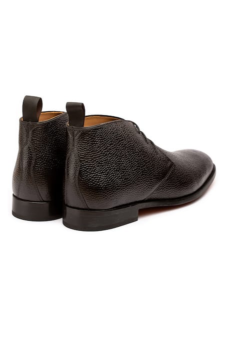 3dm Lifestyle Black Grain Leather Chukka Boots Online at Aza Fashions 3dm Lifestyle_Black Grain Leather Chukka Boots _Online_at_Aza_Fashions