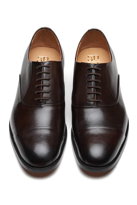 Shop 3dm Lifestyle Brown Handcrafted Pleated Oxford Shoes at Aza Fashions Shop_3dm Lifestyle_Brown Handcrafted Pleated Oxford Shoes _at_Aza_Fashions