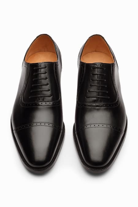 Shop 3dm Lifestyle Black Leather Oxford Shoes Online at Aza Fashions Shop_3dm Lifestyle_Black Leather Oxford Shoes _Online_at_Aza_Fashions