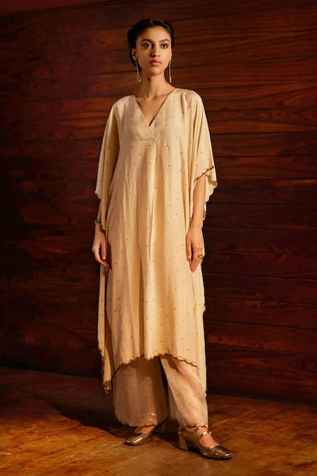 Mimamsaa Ivory Kaftan Silk Munga Woven And Embroidered Sequin Work V Anne & Pant Set 