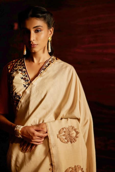 Shop Mimamsaa Ivory Silk Munga Woven Floral And Portia Saree With Blouse Piece at Aza Fashions Shop_Mimamsaa_Ivory Silk Munga Woven Floral And Portia Saree With Blouse Piece _at_Aza_Fashions