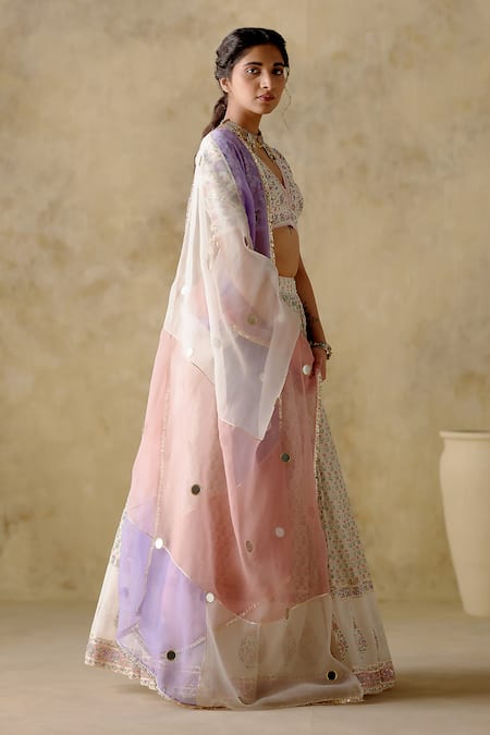 Best Designer Dress Online at Chhabra Collections Pvt Ltd.. | Best designer  dresses, Designer wedding dresses, Designer dresses online