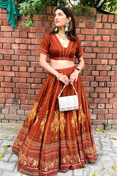 House Of TA-YA_Red Silk Embroidery V-neck Raw Digital Print Lehenga Set _at_Aza_Fashions