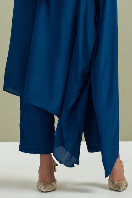 Priya Chaudhary_Blue Crepe Cut Work One Shoulder Placement Embroidered Kurta And Pant Set _Online_at_Aza_Fashions