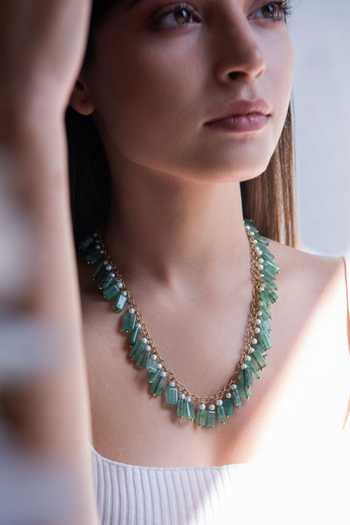 Buy Do Taara Green Agate Stone Necklace at Aza Fashions Buy_Do Taara_Green Agate Stone Necklace _at_Aza_Fashions