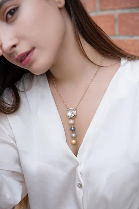 Do Taara Gold Plated Embellished Polki And Pearl Necklace