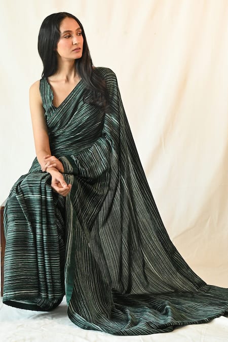 Shop_Til_Emerald Green Cotton Satin Beads V-neck Stripe Hand Painted Saree With Blouse _at_Aza_Fashions