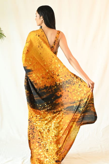 Shop_Til_Multi Color Cotton Satin Beads V-neck Streak Print Saree And Blouse Set _at_Aza_Fashions