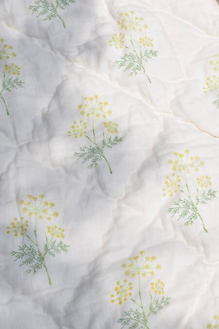 Taru Jaipur_White 100% Linen Quilted Variyali Blanket_Online_at_Aza_Fashions