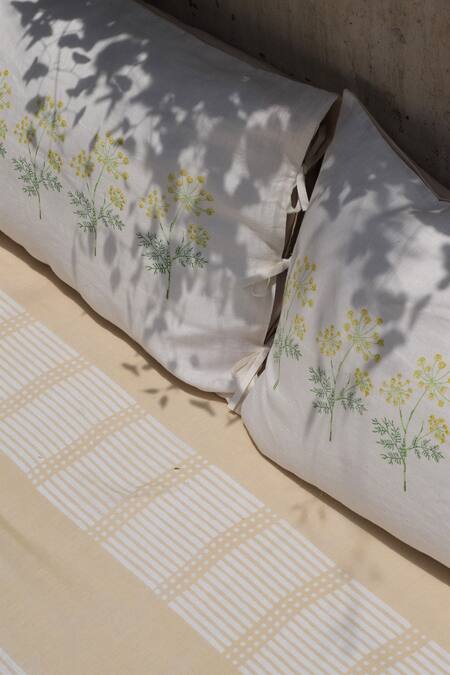 Shop Taru Jaipur Beige 100% Linen Printed Variyali Bedsheet Set Online at Aza Fashions Shop_Taru Jaipur_Beige 100% Linen Printed Variyali Bedsheet Set_Online_at_Aza_Fashions