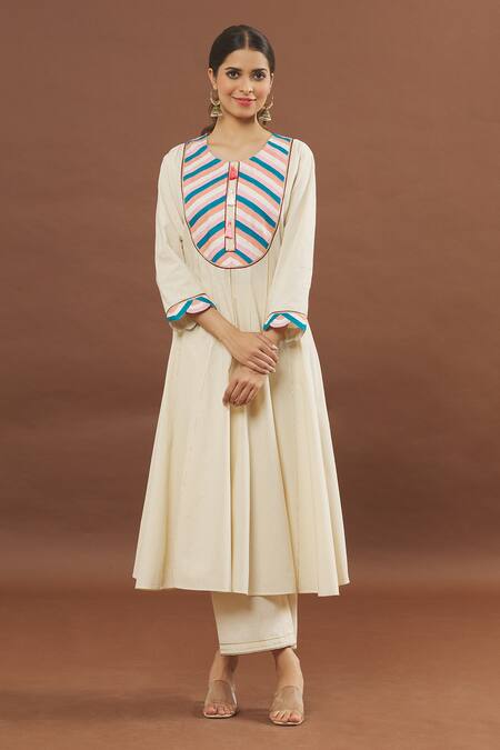 Buy_Naintara Bajaj_Ivory Cotton Embroidery, Gota Patti Round Neck Kurta And Pant Set _Online_at_Aza_Fashions