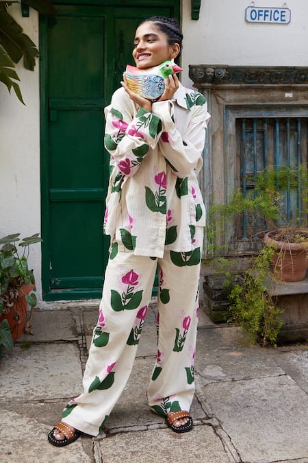 Shop Jodi White Handloom Cotton Embroidery Collared Shirt And Trouser Set at Aza Fashions Shop_Jodi_White Handloom Cotton Embroidery Collared Shirt And Trouser Set _at_Aza_Fashions