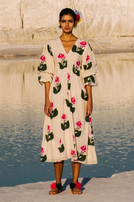 Jodi White Handloom Cotton V-neck Dione Whimsy Abstract Hand Block Print Dress Online at Aza Fashions Jodi_White Handloom Cotton V-neck Dione Whimsy Abstract Hand Block Print Dress _Online_at_Aza_Fashions