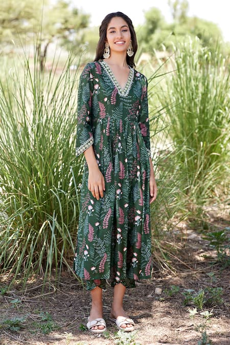 Harsha Khatry Green Fine Tussar Silk Printed And Hand Front Gathered Kurta Set at Aza Fashions Harsha Khatry_Green Fine Tussar Silk Printed And Hand Front Gathered Kurta Set _at_Aza_Fashions