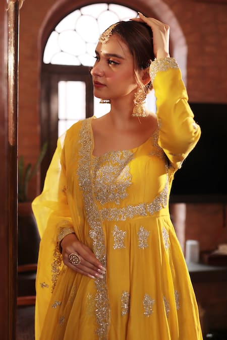 Shop_Kalighata_Yellow Chanderi Embroidery, Zari V-neck Zardozi Anarkali With Dupatta _at_Aza_Fashions