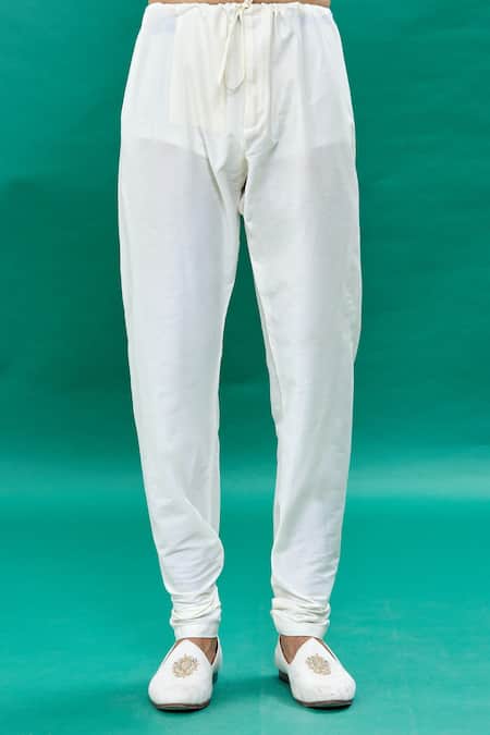 Rng Safawala Off White Silk Sequins Floral Pattern Sherwani Set at Aza Fashions Rng Safawala_Off White Silk Sequins Floral Pattern Sherwani Set _at_Aza_Fashions