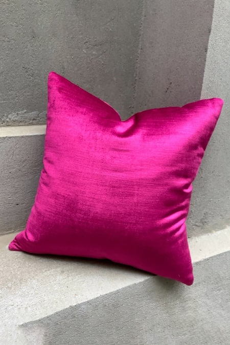 Fuschia pink outlet velvet cushions