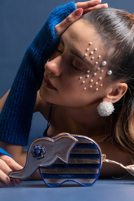 Shop Immri Pink Hathi Batua Bag at Aza Fashions Shop_Immri_Pink Hathi Batua Bag _at_Aza_Fashions