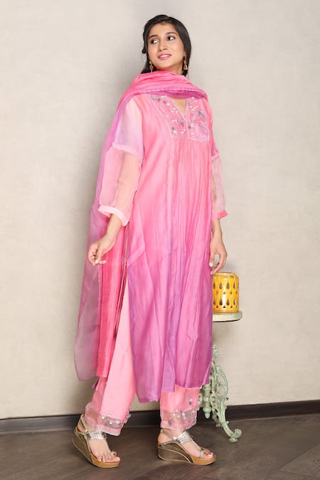 Buy Falguni.Foram Pink , Cotton, Organza Sequins, Embroidery V-neck Yoke Kurta Pant Set Buy_Falguni.Foram_Pink , Cotton, Organza Sequins, Embroidery V-neck Yoke Kurta Pant Set