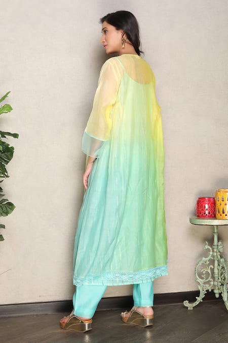 Falguni.Foram Yoke Sequins Embroidered Kurta & Pant Set 